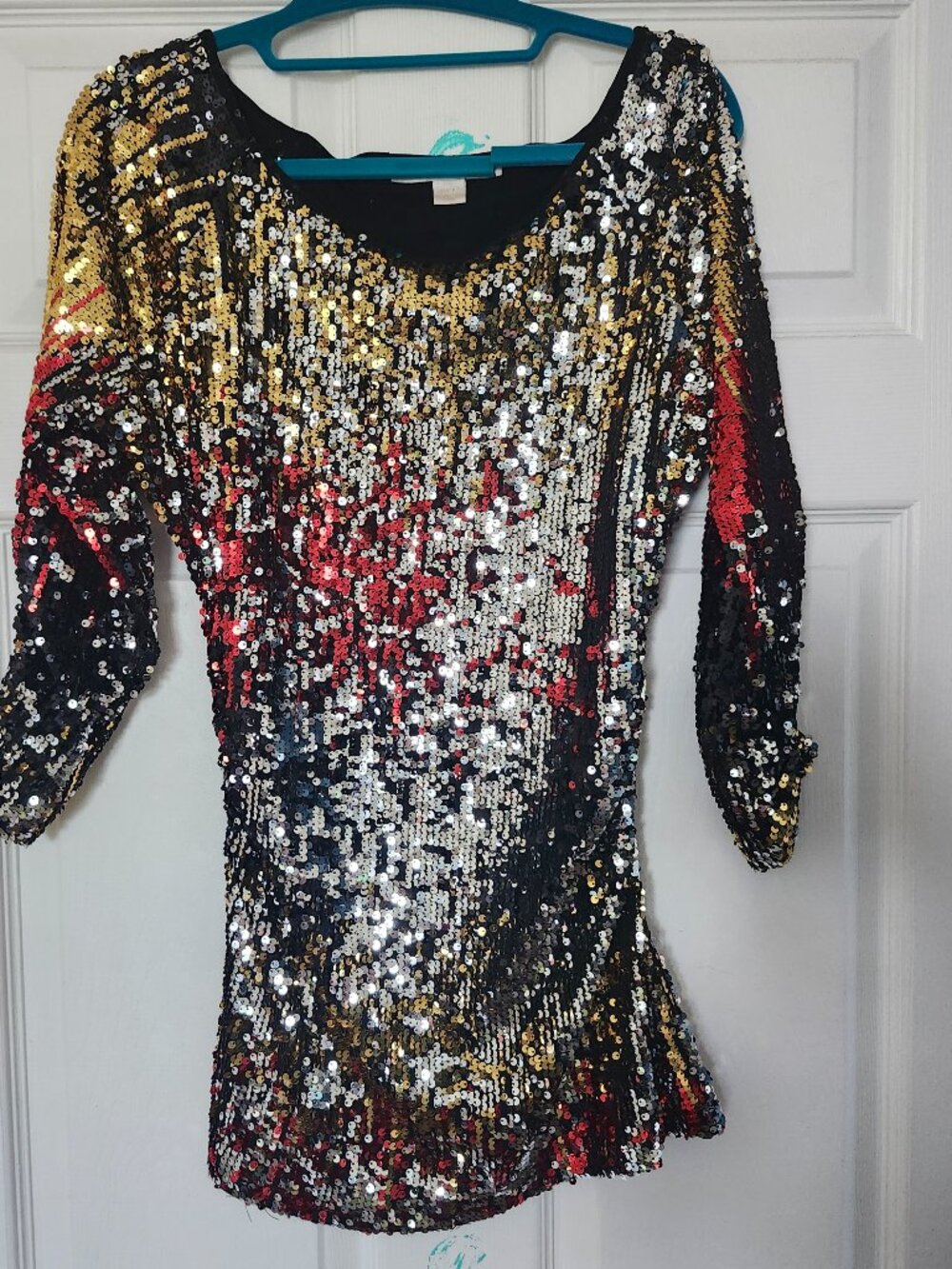 Boston Proper Sequense top with open sleeves